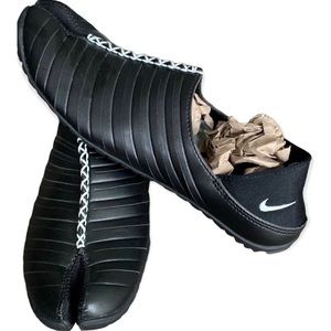 NIKE VINTAGE Kembali Split Toe Black Leather Tabi Shoes